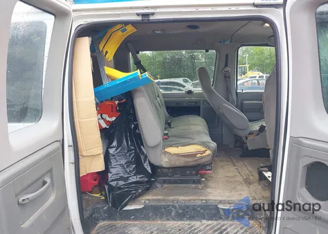 2011 Ford E-350 Super Duty Xlt из США, поврежденный, VIN 1FBNE3BL2BDA68042